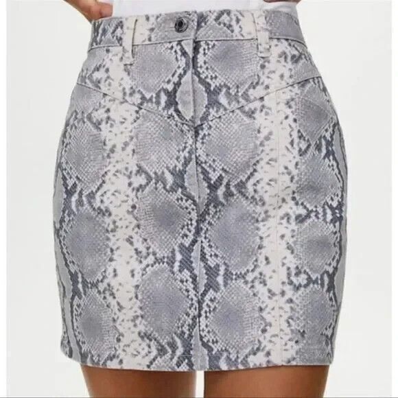 NWT Wilfred Free Kelsey Snakeskin Print Denim Mini Pencil Skirt Grey Bone Size 8 - Picture 2 of 10